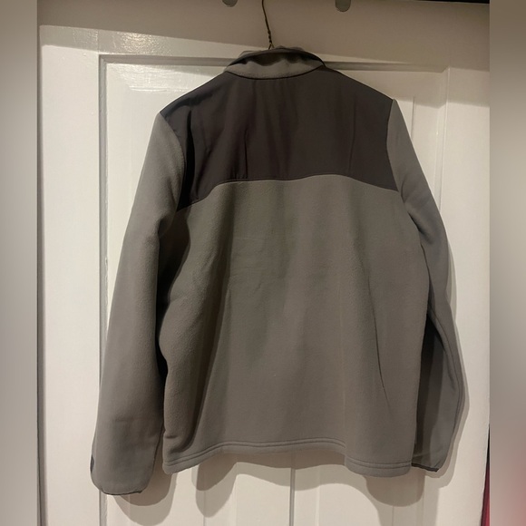 NWT women’s Under Armour microfleece sweater - Picture 6 of 7